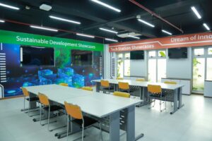 Truong dh fpt valley campus sai gon tai lab innovation 2 1536x1024