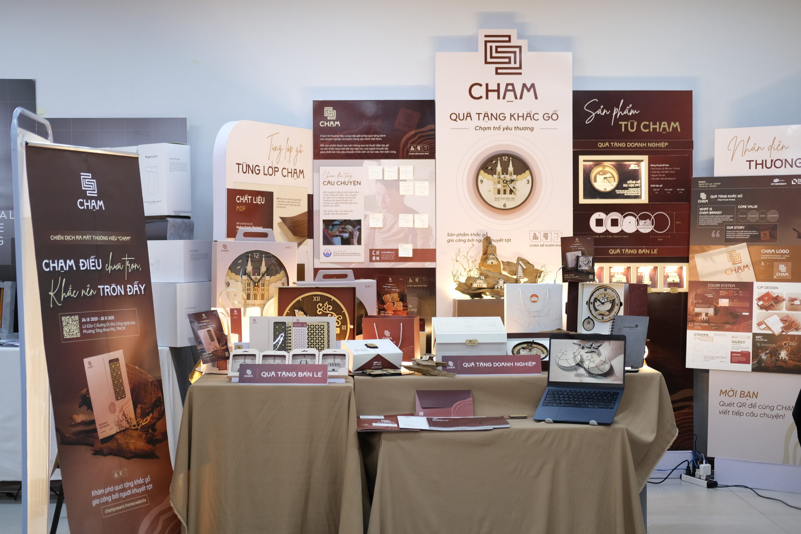 14 cham social