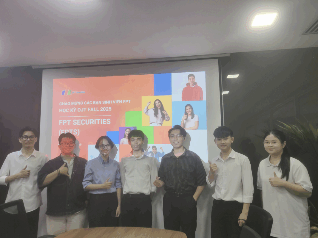Cong ty chung khoan fpts tu so 0 den san chung khoan cau chuyen cua mot sinh vien trai nganh hanh trinh ojt dang nho tai fpts