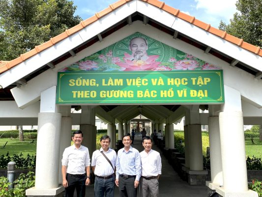 Dai hoc fpt va uy ban nhan dan thanh pho thu duc hop tac trien khai cac du an cong dong