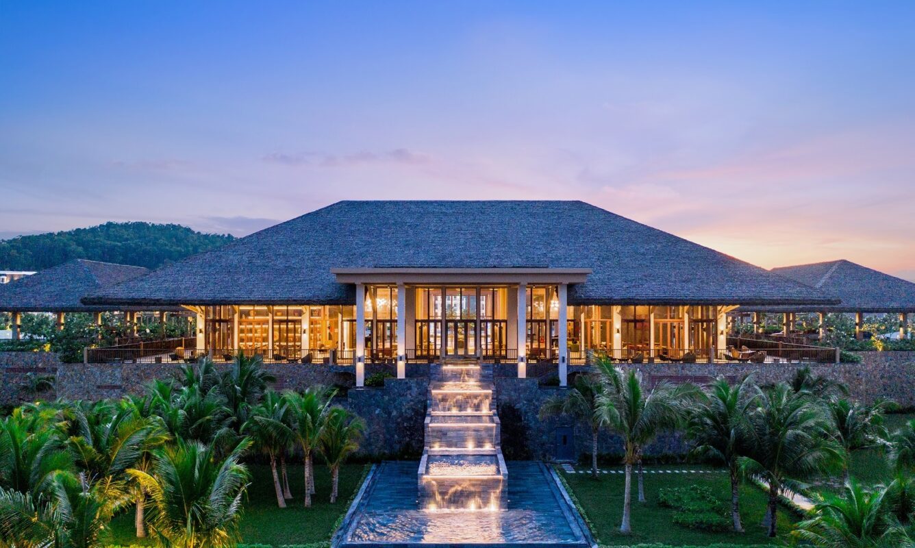 Ojt spring 2026 co hoi trai nghiem tai thien duong nghi duong phu quoc cung 4 thuong hieu khach san quoc te