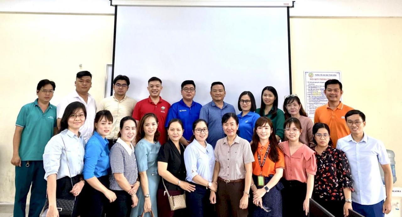 Tong ket khoa hoc tap huan va boi duong kien thuc cong nghe thong tin giua dai hoc fpt tp hcm va ubnd tp thu duc