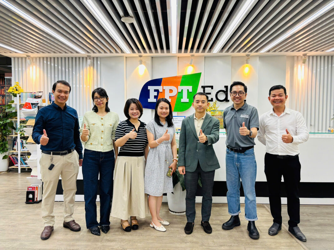 Fptu va cong ty co phan nhua tan phu trao doi hop tac trong boi canh tmdt tang truong manh