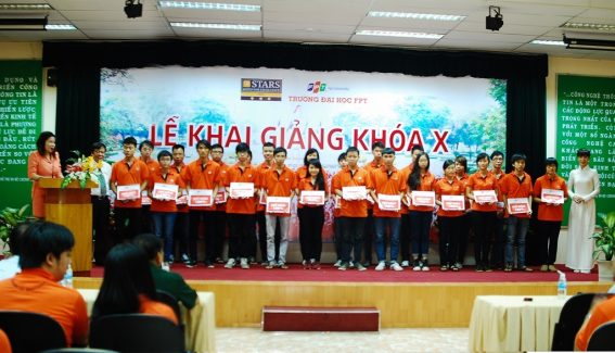 khai giang 1