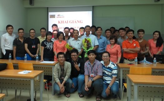 khai giang oto 1