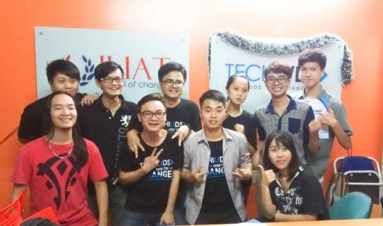nhom sinh vien lam trang web hoc tieng Nhat