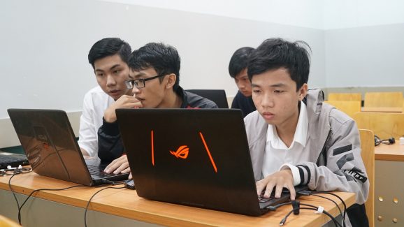 DH FPTVIETNAM HACKATHON 2018 2