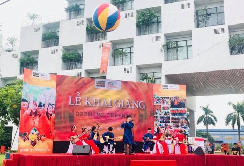 khai giảng 2