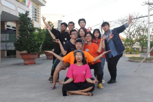 sinh vien dai hoc fpt mang xuan yeu thuong toi sa dec 065f0460