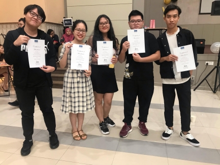 14 Những người bạn mới1