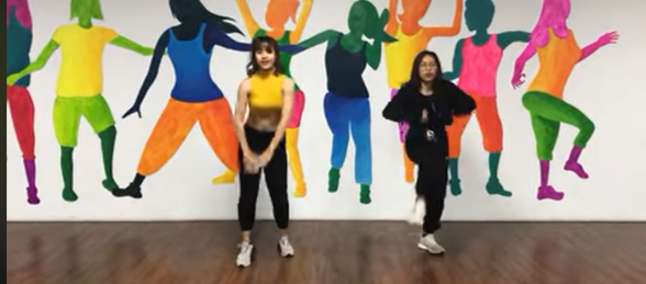 Phần trình diễn nhảy hiện đại rất sôi động và cá tính