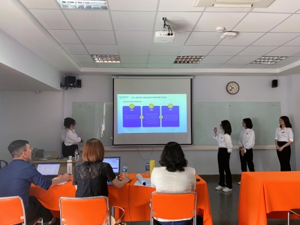Sinh viên ĐH FPT Hà Nội bảo vệ thành công đồ án1