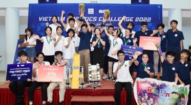 Vietnam Robotics Challenge 2022 dhfpt 1