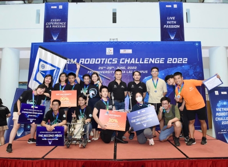 Vietnam Robotics Challenge 2022 dhfpt 3