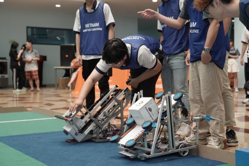 Vietnam Robotics Challenge 2022 dhfpt7