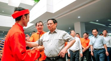 thu tuong tham dh fpt da nang3