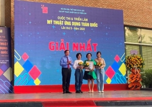 DHFPT giai nhat trien lam my thuat toan quoc 2022 2