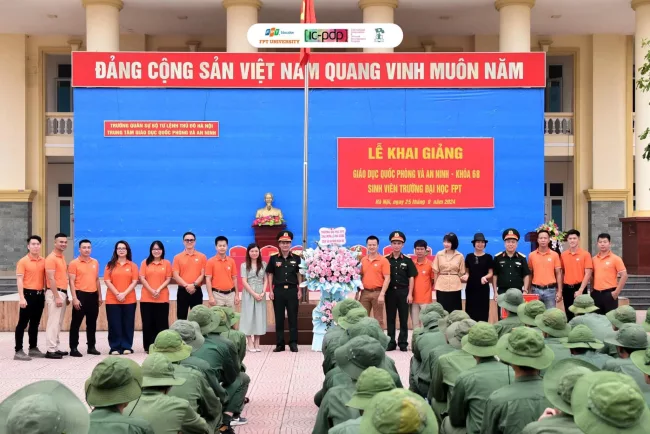 khai giang quan su k20 15