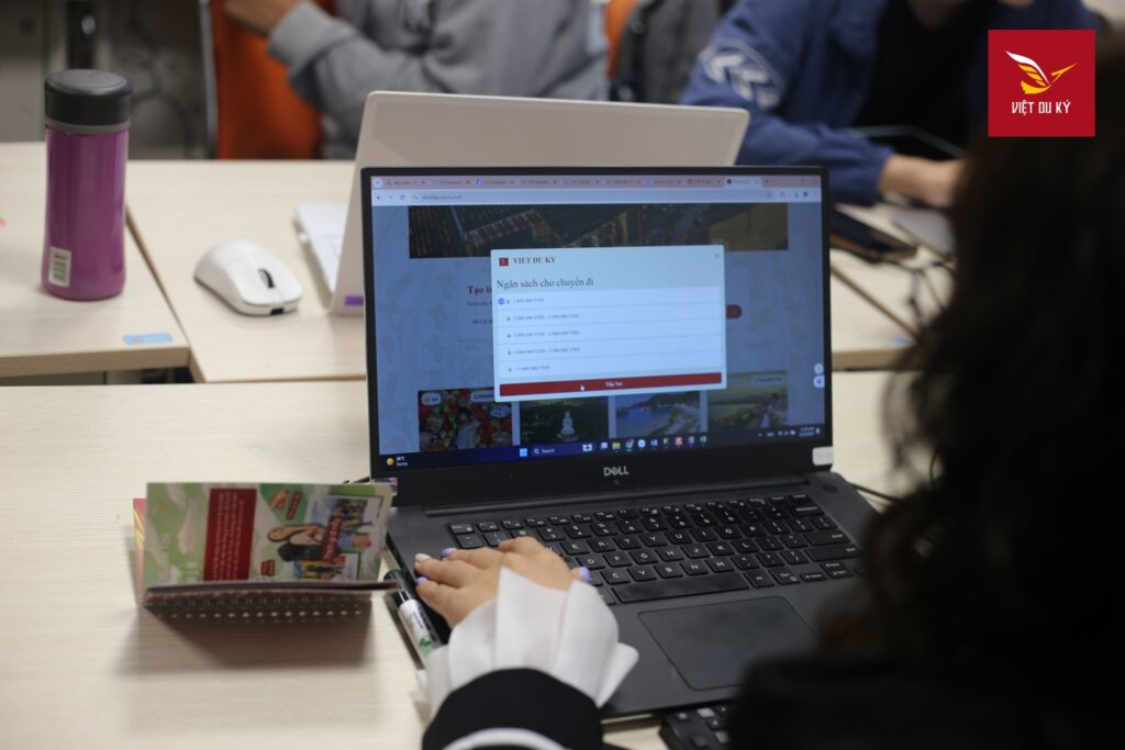 Đồ án thủ khoa tiên phong ứng dụng AI trong du lịch 2 469233303 122124151940524366 1758624762825065849 n