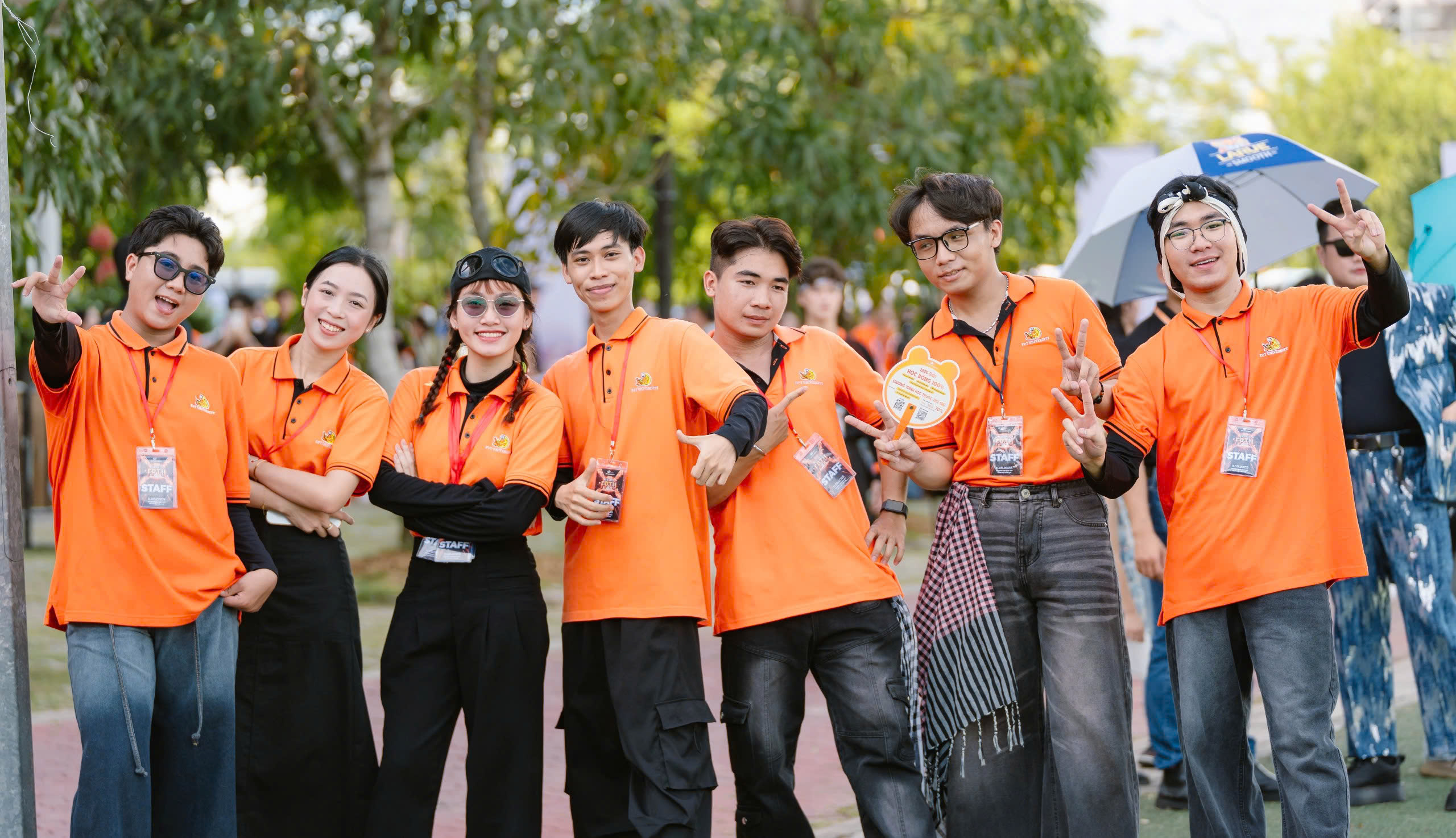 Sinh viên Trường Đại học FPT tích cực tham gia công tác tổ chức sự kiện, góp sức tạo nên thành công cho FPTU Fest.