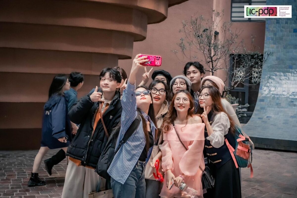 Fuhn tham quan gom bat trang 11