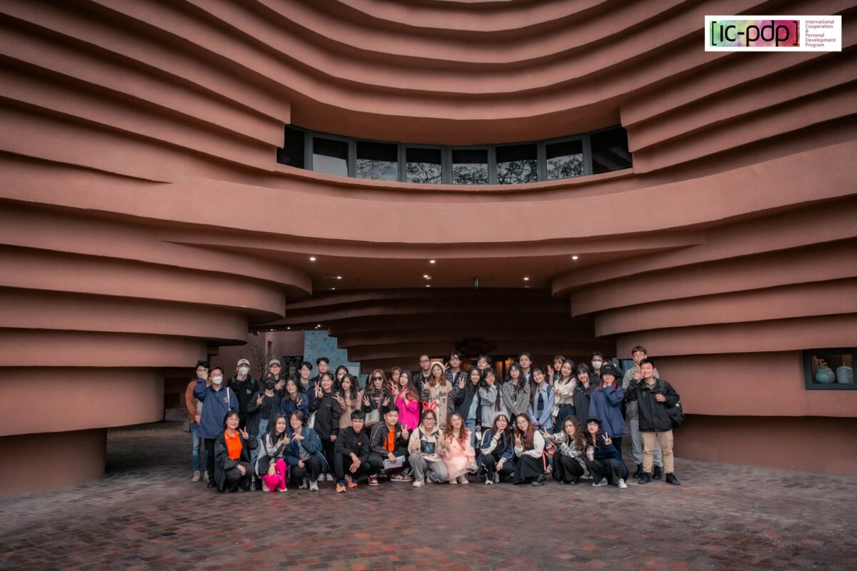 Fuhn tham quan gom bat trang 17