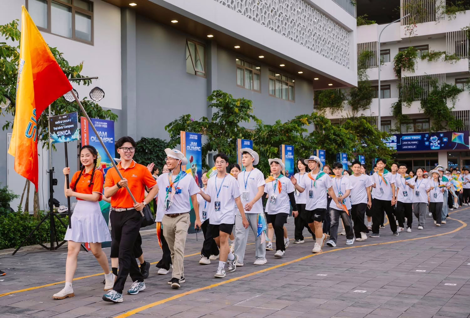 Hoạt động diễu hành 2