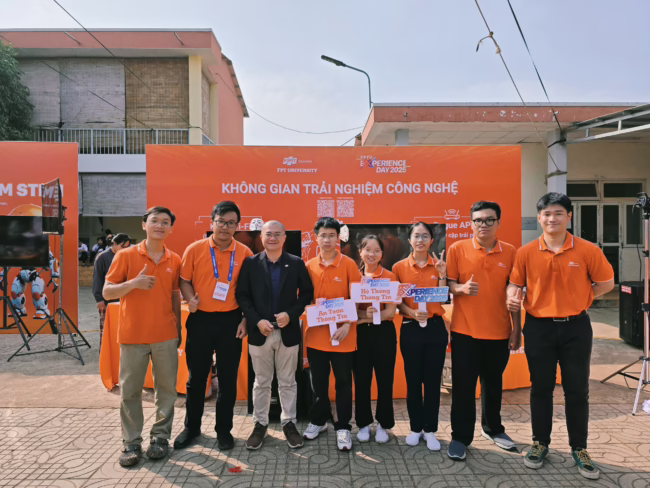 Minh Thư tích cực tham gia các hoạt động, trải nghiệm ngoại khoá