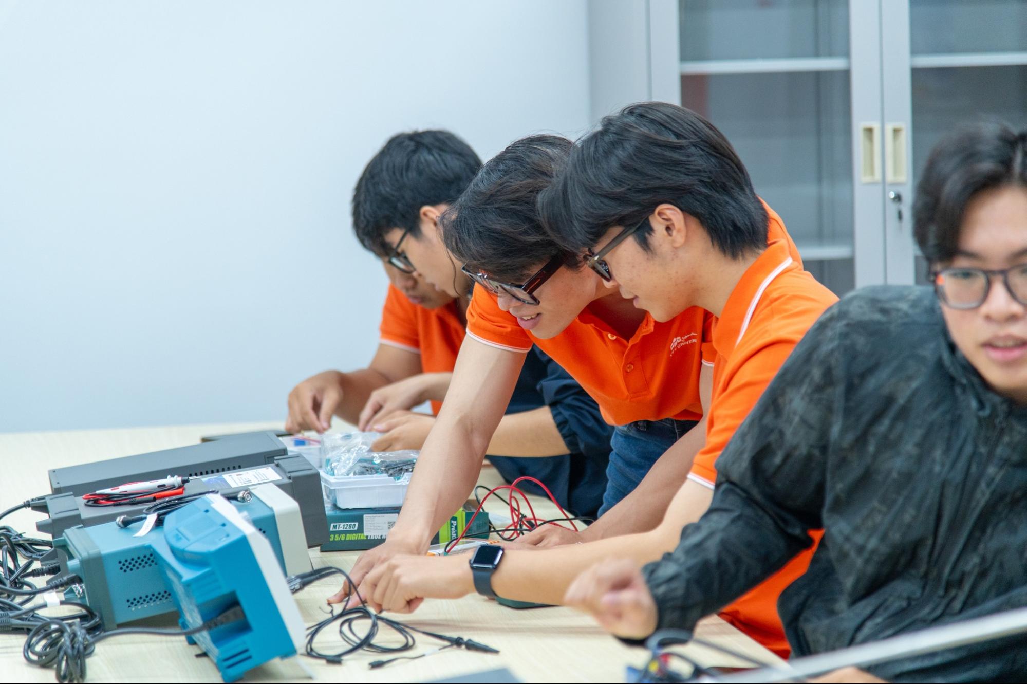Sinh viên các nhóm ngành STEM có cơ hội được hỗ trợ vay vốn trong năm học 2025-2026.