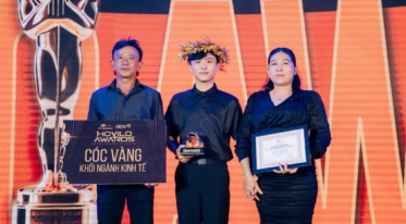 “Cóc Vàng” An Gia Khương với 10 bài báo quốc tế Q1-Q2: Nam chính ngoài đời thật tại FPTU 1 485803621 1076714264497102 6713779560145865878 n