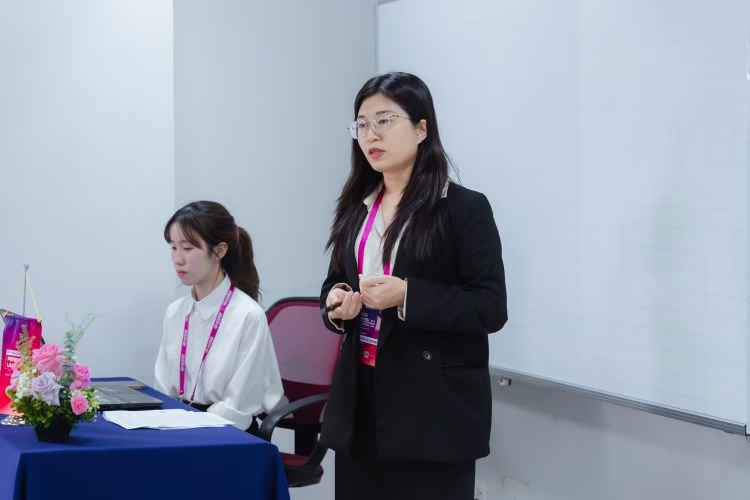 img 4af93a3e c753 46aa b820 e4b4cbf9d3ea