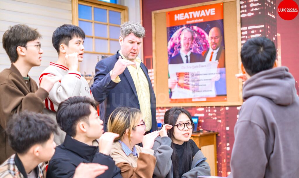 Trang bị 2 ngoại ngữ