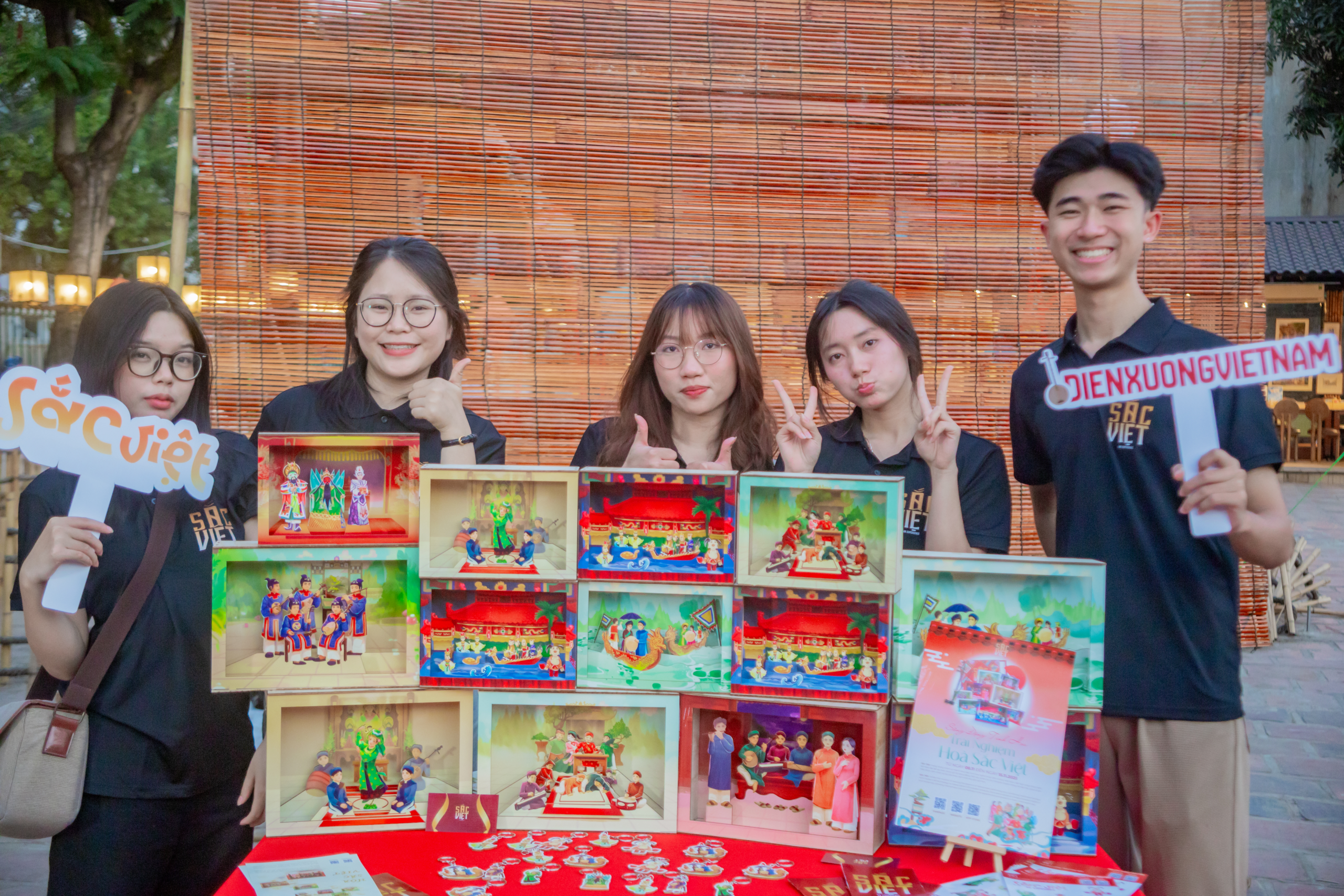 Ảnh team Sắc Việt Anh team Sac Viet scaled