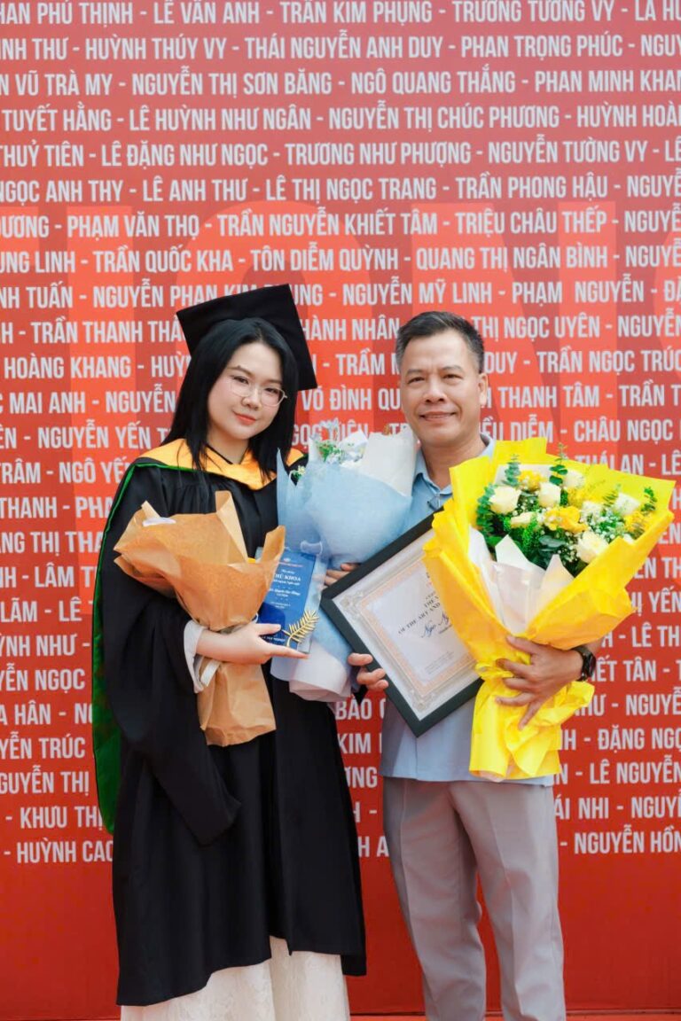 Ngô Nguyễn Cát Tường: Cô nàng thủ khoa từng sợ… học online