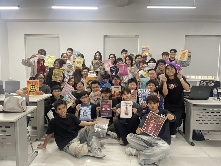 Làm “đồng nghiệp” của thầy cô năm xưa: Hành trình trở về mái nhà tin yêu của các cựu sinh viên FPTU