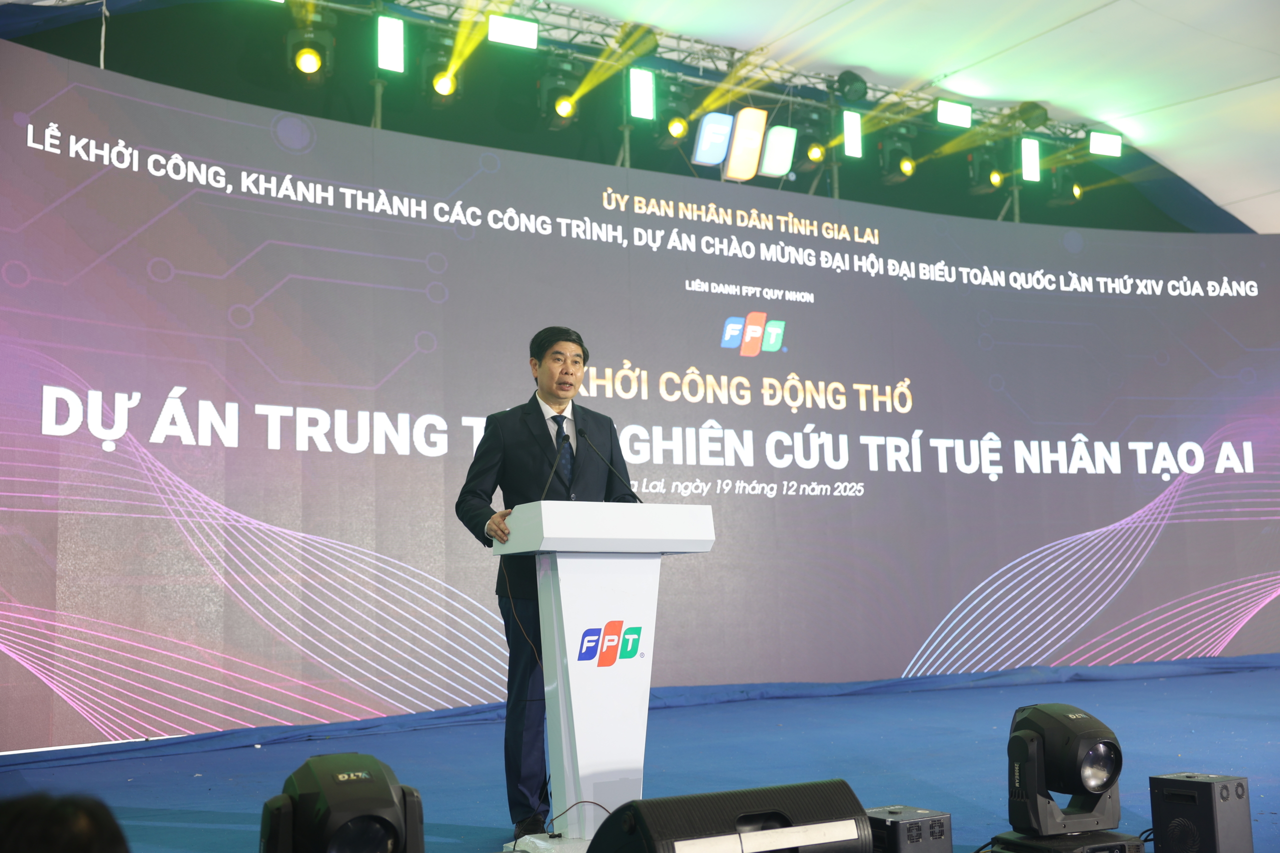 Phó Chủ tịch UBND tỉnh Lâm Hải Giang phát biểu tại Lễ khởi công Phó Chủ tịch UBND tỉnh Lâm Hải Giang phát biểu tại Lễ khởi công