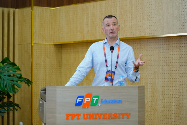 Bốn chuyên gia quốc tế “giải mã” quản trị hệ sinh thái số tại MEDES 2025 do FPTU đồng tổ chức