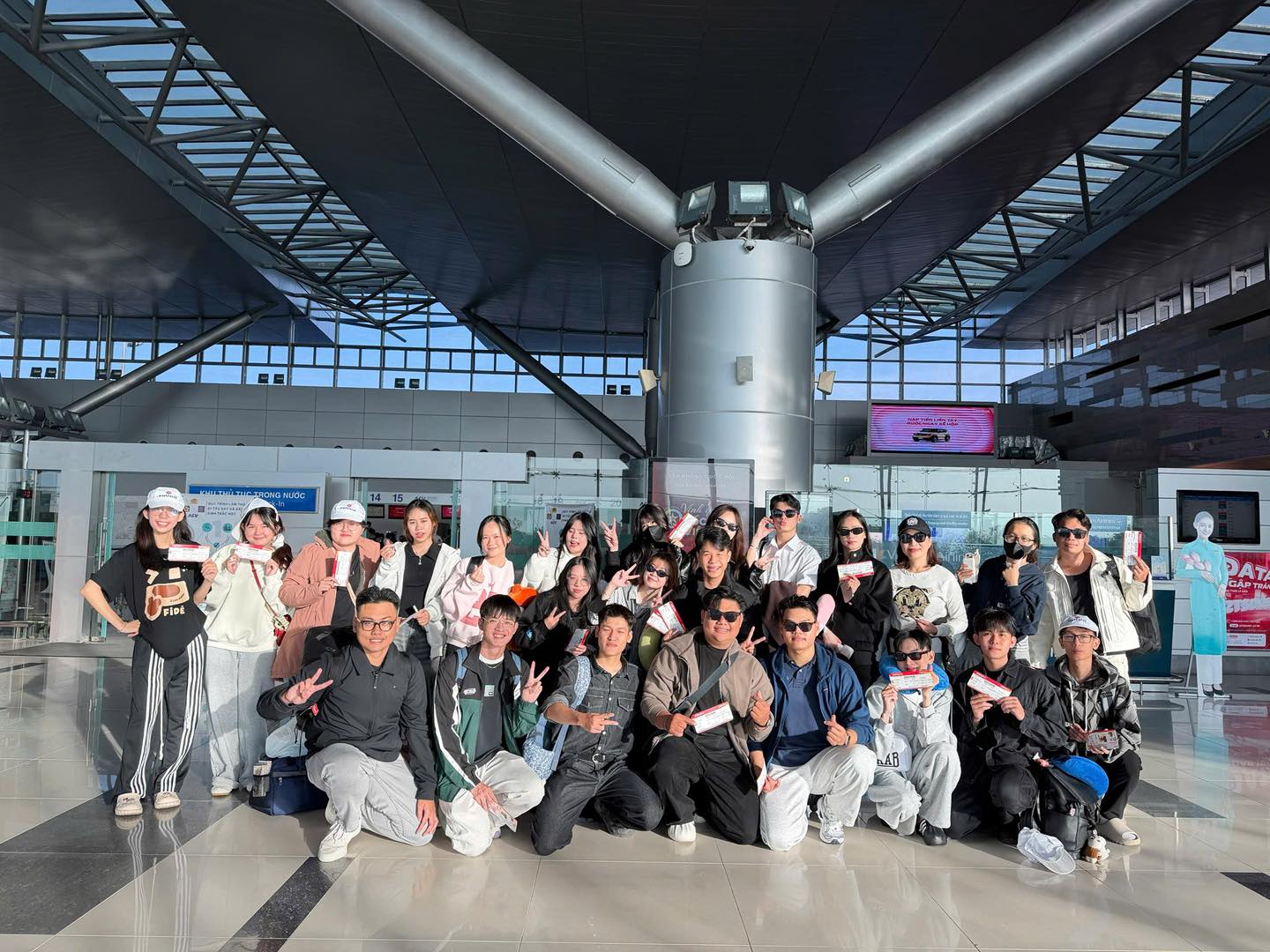 Sinh-viên-Đại-học-FPT-khám-phá-Việt-Nam-trong-hành-trình-Xuyên-Việt-3