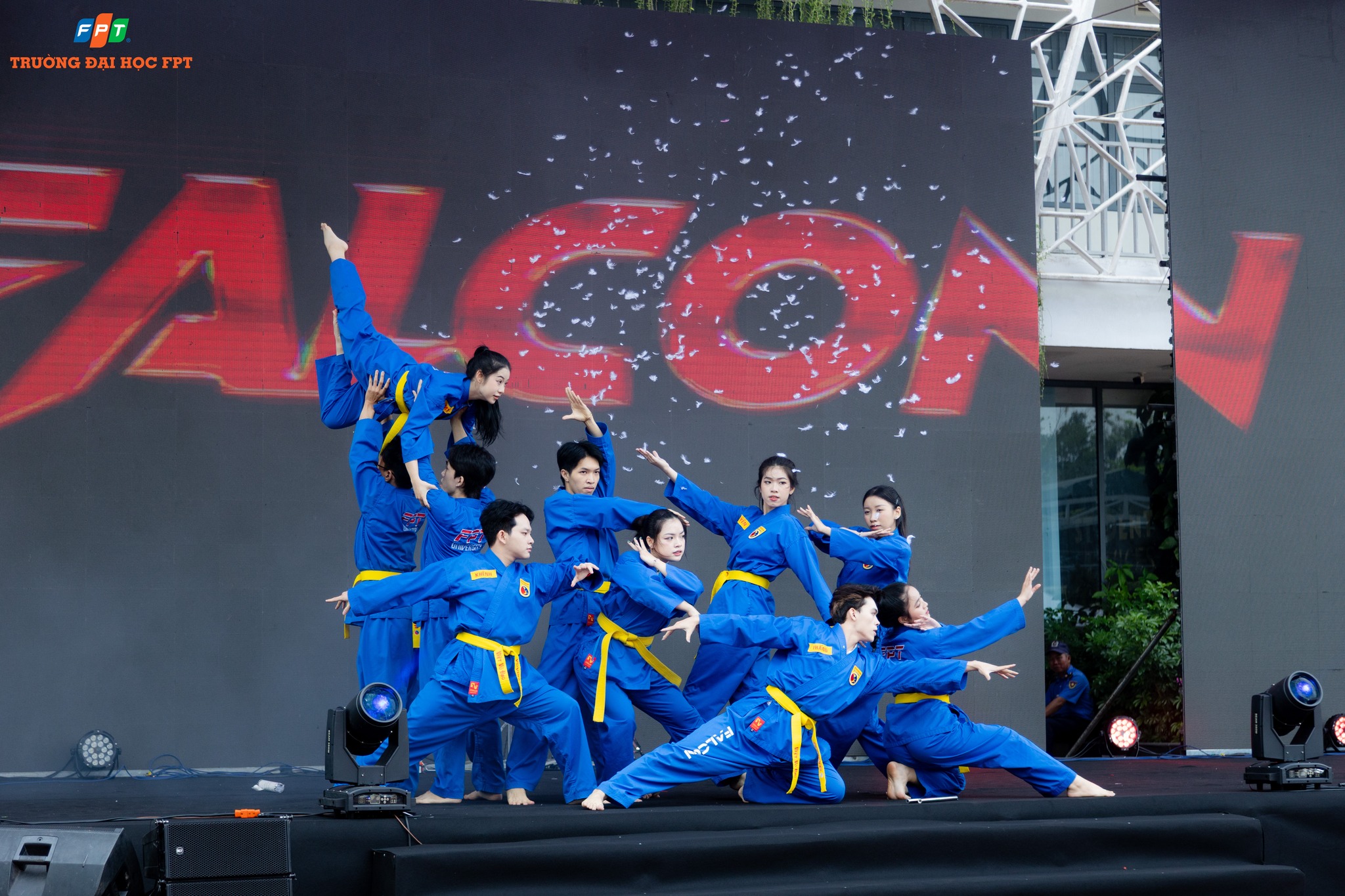 Gần-1200-học-sinh-trải-nghiệm-quốc-tế-tại-FPTU-Open-Day-5