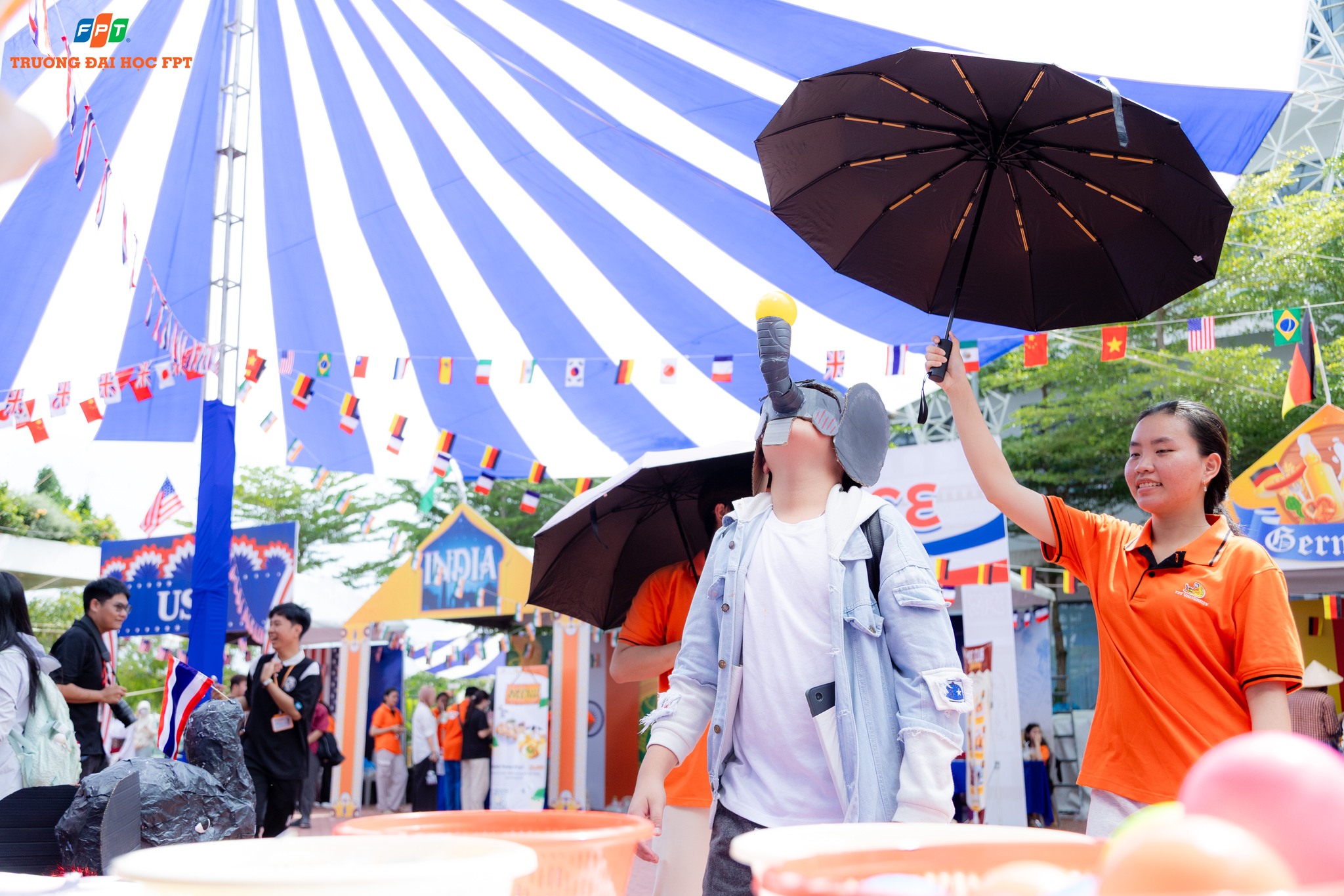 Gần-1200-học-sinh-trải-nghiệm-quốc-tế-tại-FPTU-Open-Day-3