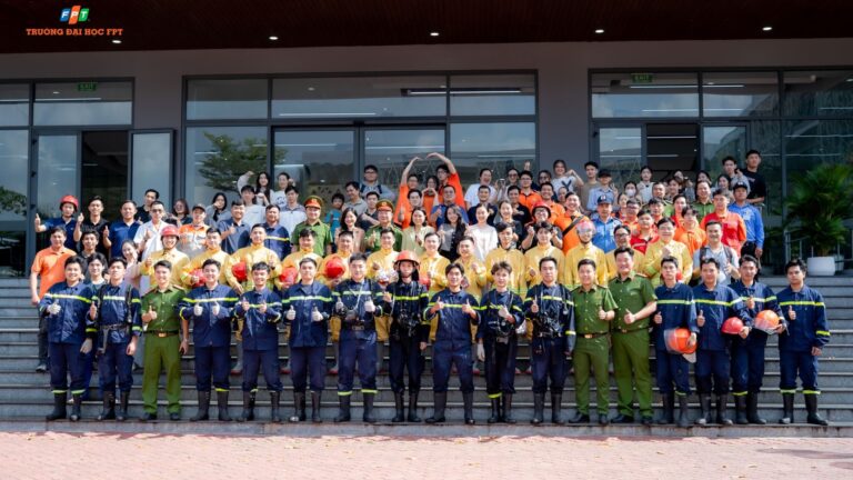 Chương trình thực tập phương án chữa cháy, cứu nạn cứu hộ năm 2025 tại Trường Đại học FPT