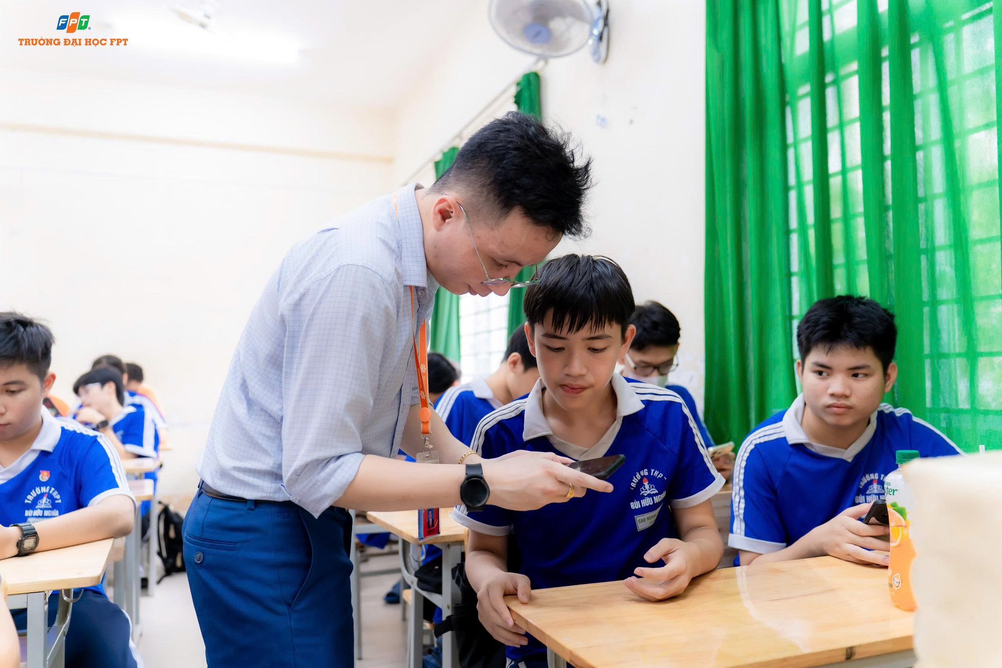 training-tri-tue-nhan-tao-ai-tai-truong-thpt-bui-huu-nghia-2