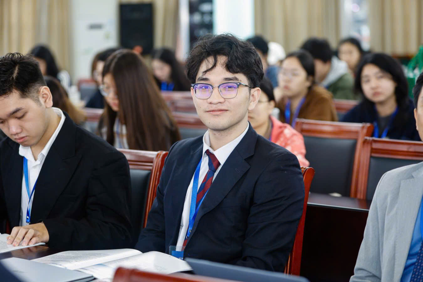 sinh-vien-truong-dai-hoc-fpt-dat-giai-tai-hoi-thao-quoc-te-icieai-2025-3