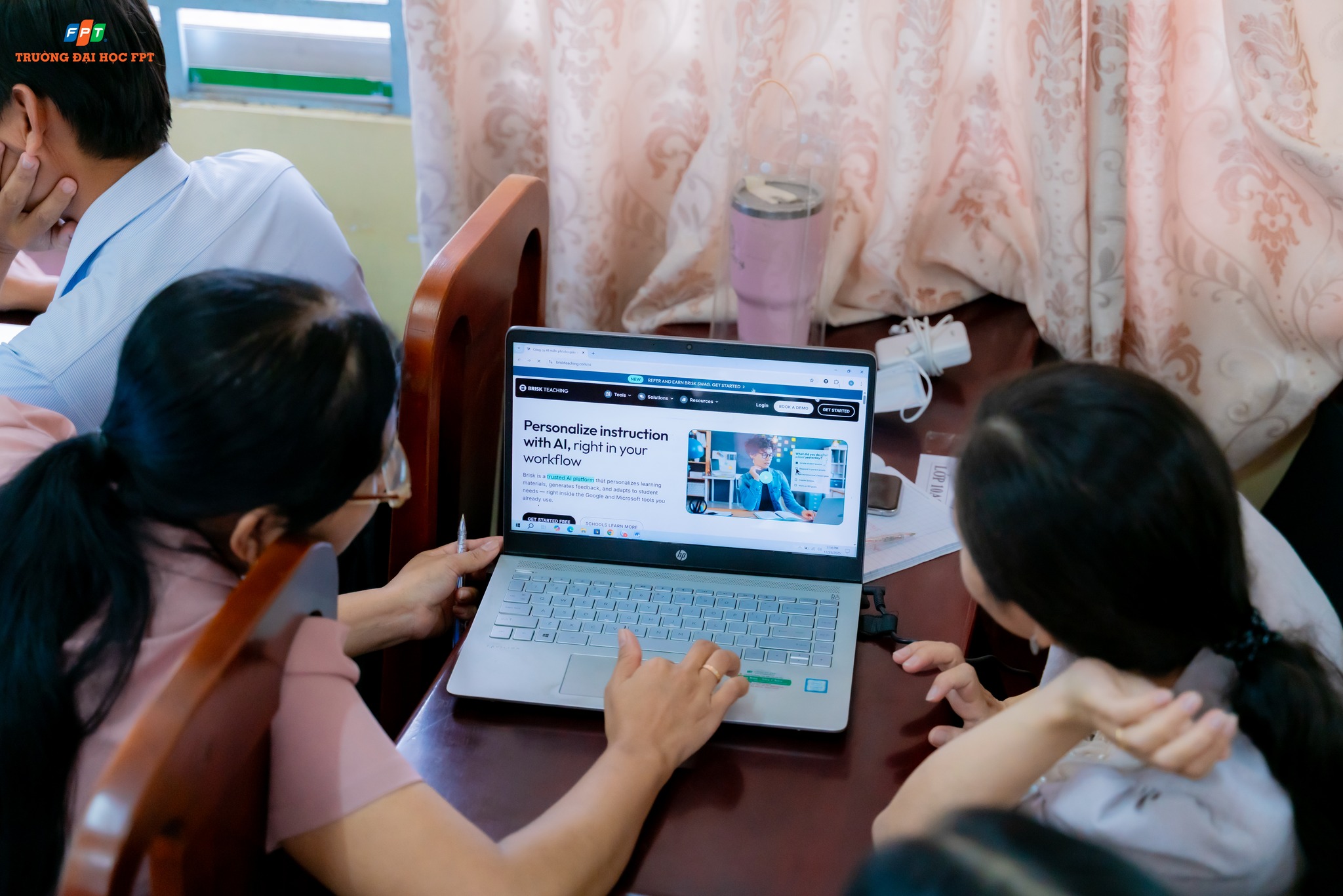 truong-dai-hoc-fpt-huong-dan-ung-dung-ai-vao-giang-day-4