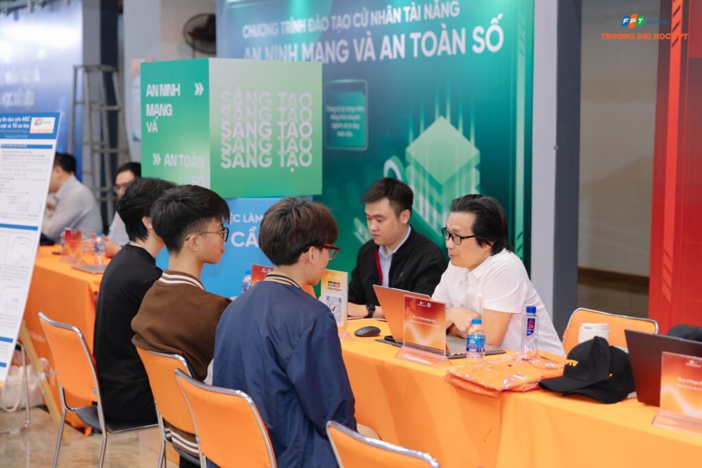 Đã đến lúc chọn đại học theo năng lực thích ứng, không chỉ theo ngành học