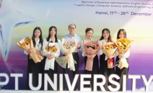 Sinh viên Trường Đại học FPT phát triển hệ sinh thái HealthTech AI đồng hành cùng gia đình trẻ