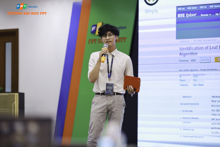 Chàng thủ khoa ngành Công nghệ thông tin sở hữu 10 bài báo quốc tế và hành trình chinh phục loạt giải thưởng chuyên ngành