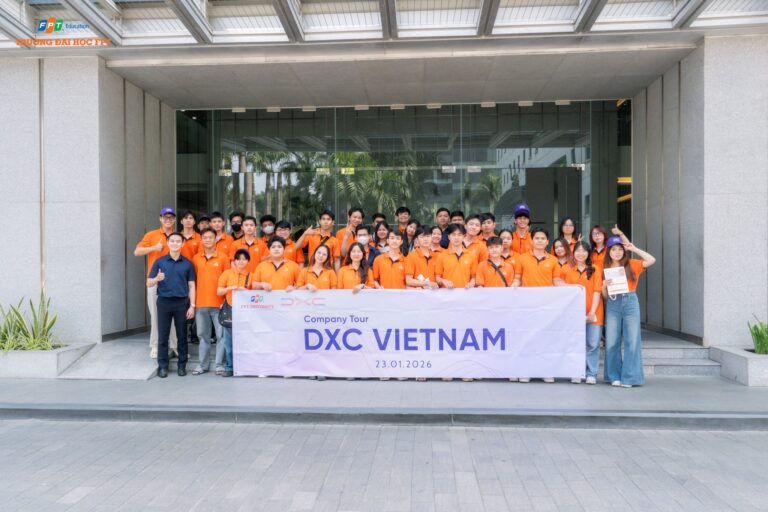 Company Tour DXC Technology: Sinh viên Trường Đại học FPT trải nghiệm thực tế và kết nối chuyên gia công nghệ