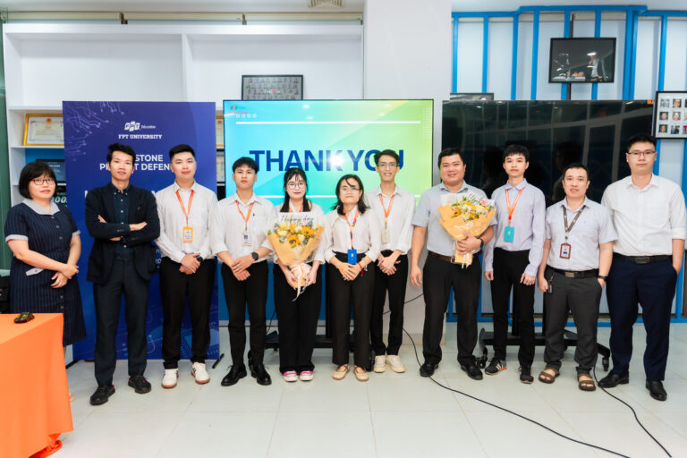 Sinh viên FPTU kiến tạo “người gác đền” cho dữ liệu doanh nghiệp