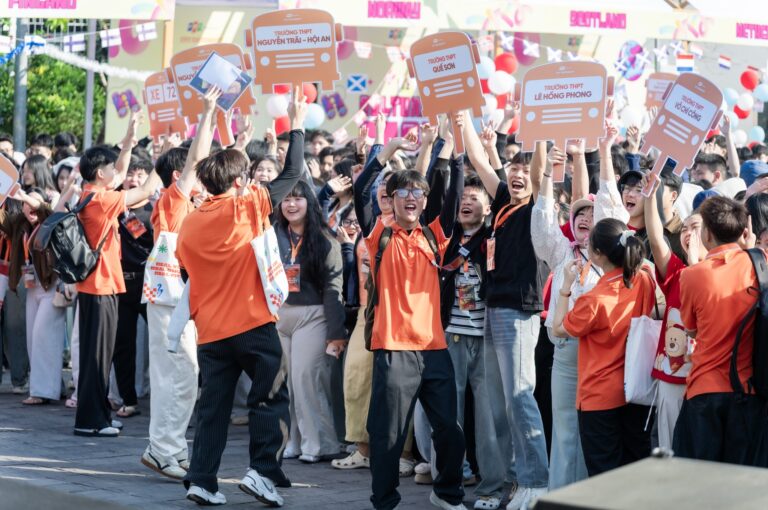 Đắm mình trong “vũ trụ trải nghiệm” tại FPTU Big Open Day 2026